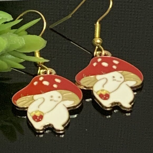 Mushroom Earring, Silly Earring, Funny Food Earring, Gift Idea, Novelty Earring - Picture 3 of 6